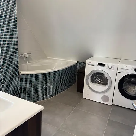 Jacuzzi Maisonette Mit Weitblick * Jesewitz