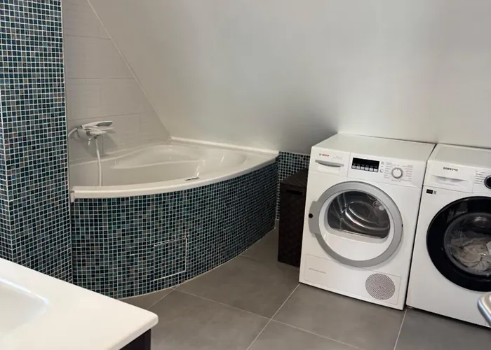 Jacuzzi Maisonette Mit Weitblick * Jesewitz